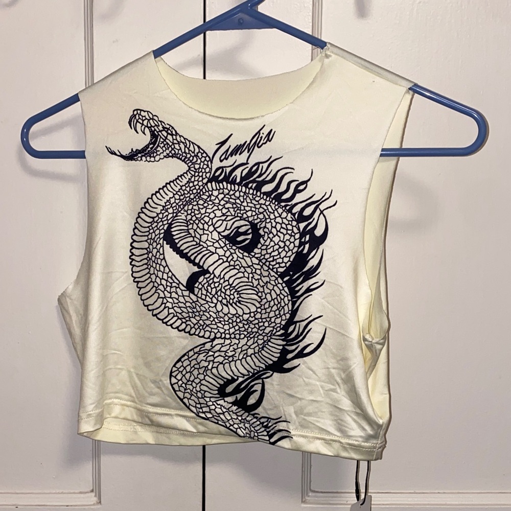 Kollyy Medium Cream Sleeveless Top with Black Snake Design